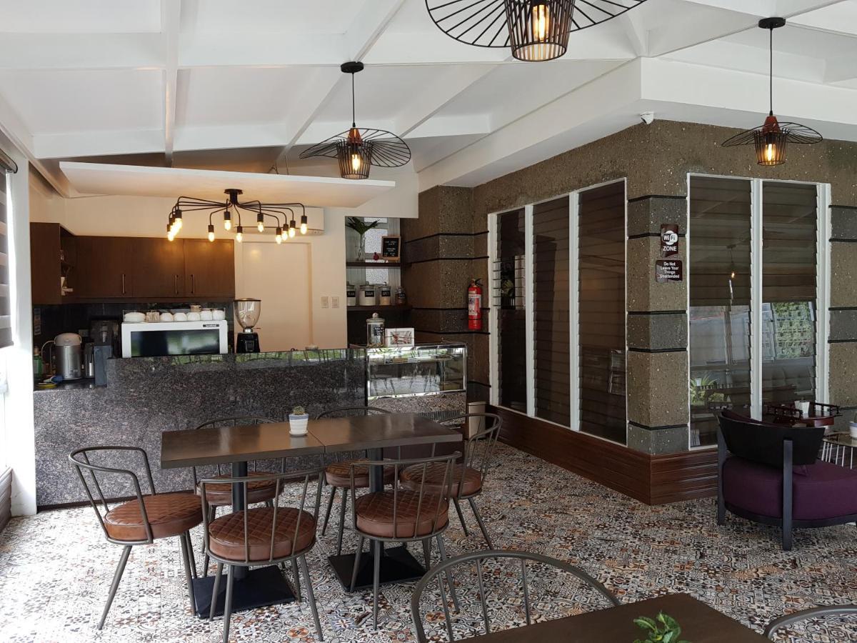 Casa Estela Boutique Hotel & Cafe Calapan المظهر الخارجي الصورة